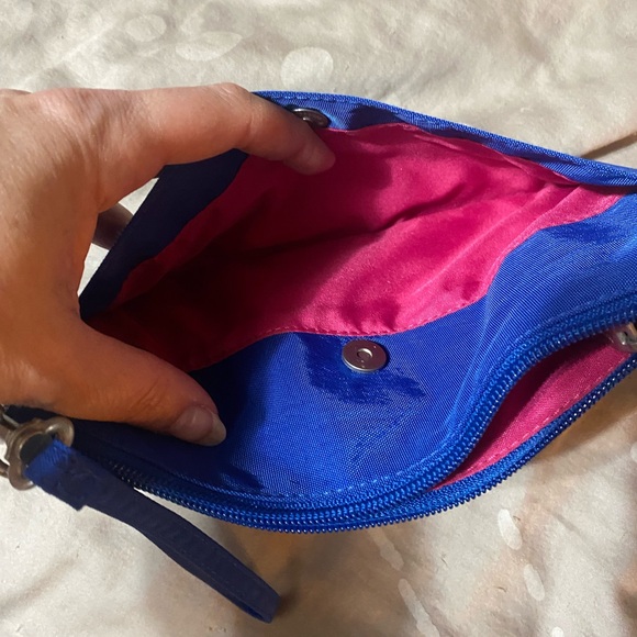 Baggallini Royal Blue Wristlet - Picture 5 of 6